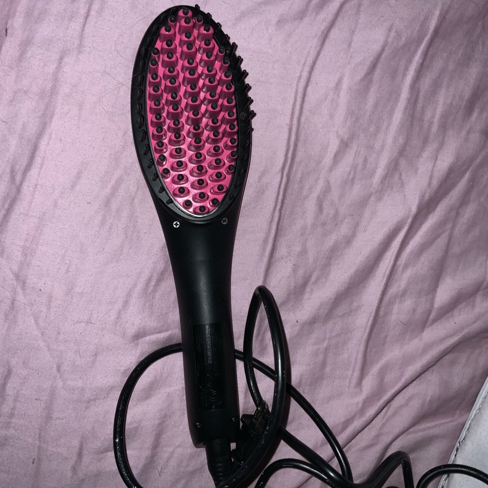 Hair straightener brush